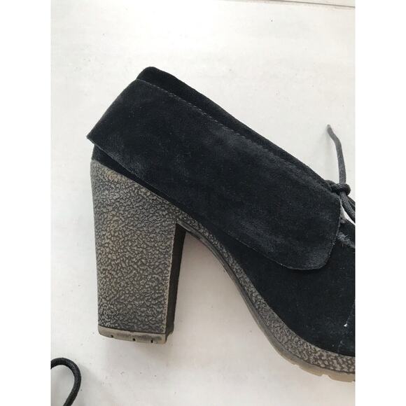 Nine West Suede Snow Drift Lug Sole Lace Up Booties Black - Picture 3 of 12